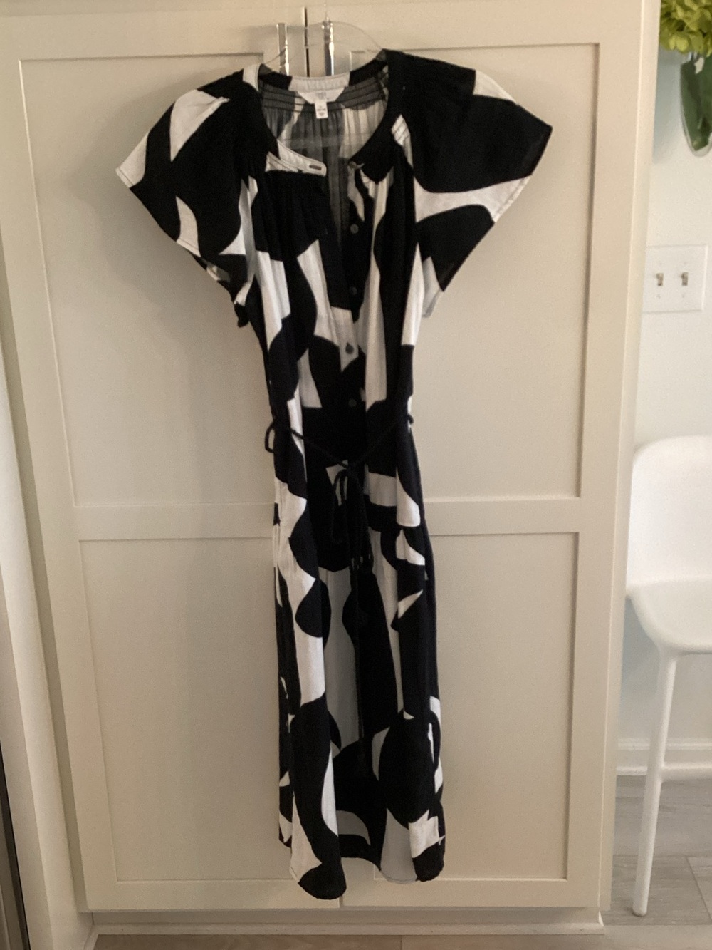 Time and Tru Black & White Abstract Midi Dress
